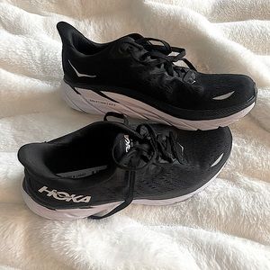 Hoka Clifton 9, Size 8.5